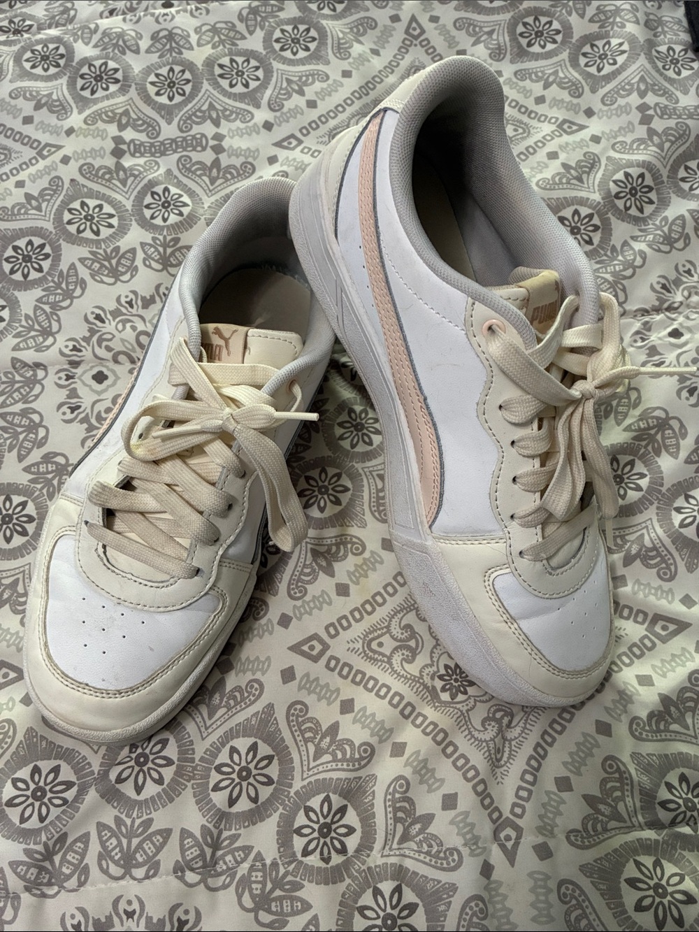 Puma sneakers-